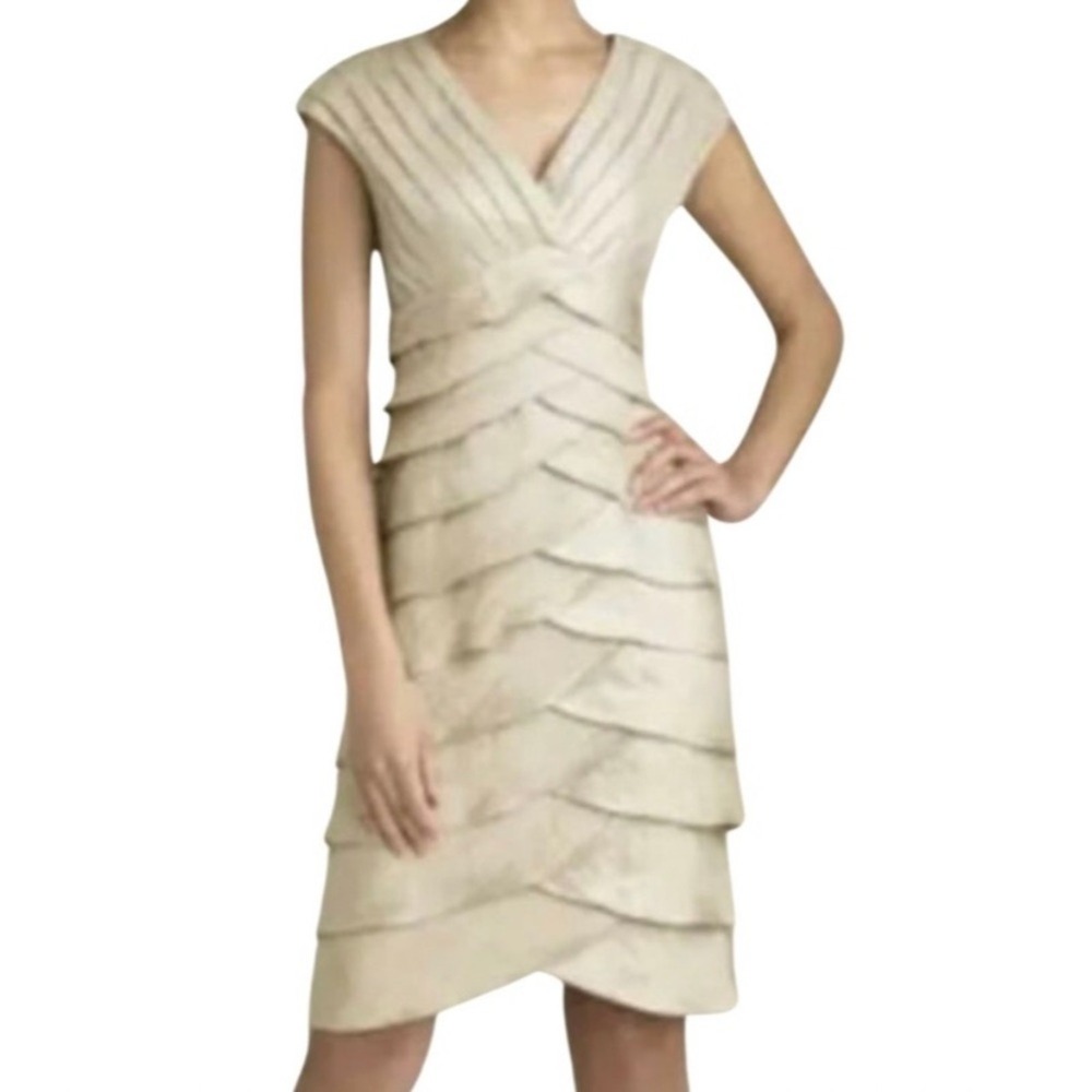 Adrianna Papell Champagne Gold‎ V-Neck Dress Size 6